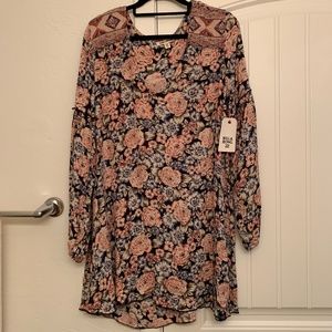 Billabong Long Sleeved Floral Dress